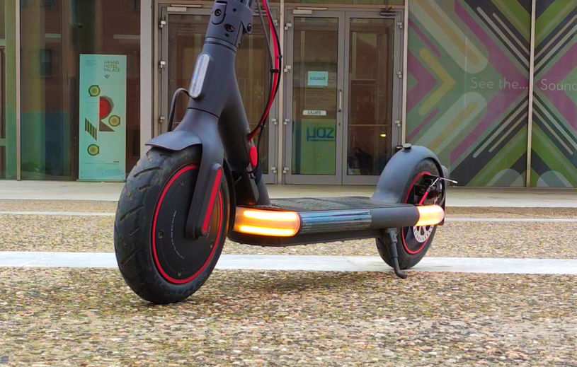 tLight - Turn signal lights for Ninebot & Xiaomi scooters